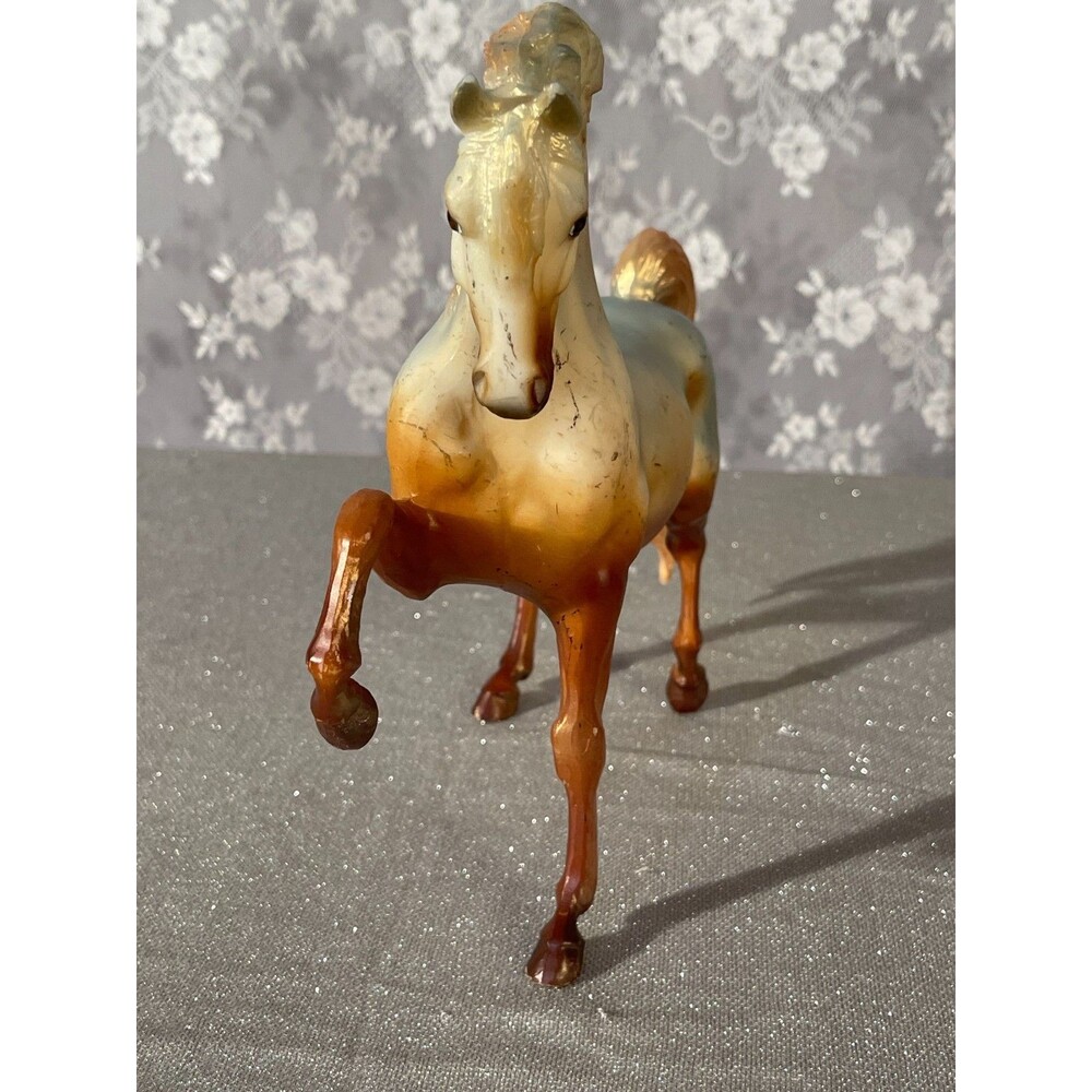 Vintage 2000s Breyer Carpe Diem Millennium Horse Metallic Gold - Picture 4 of 6